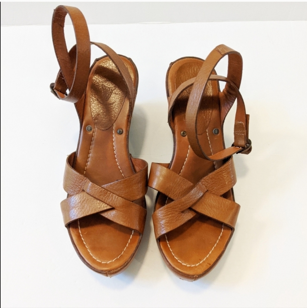 Vintage Frye Leather Platform Sandals